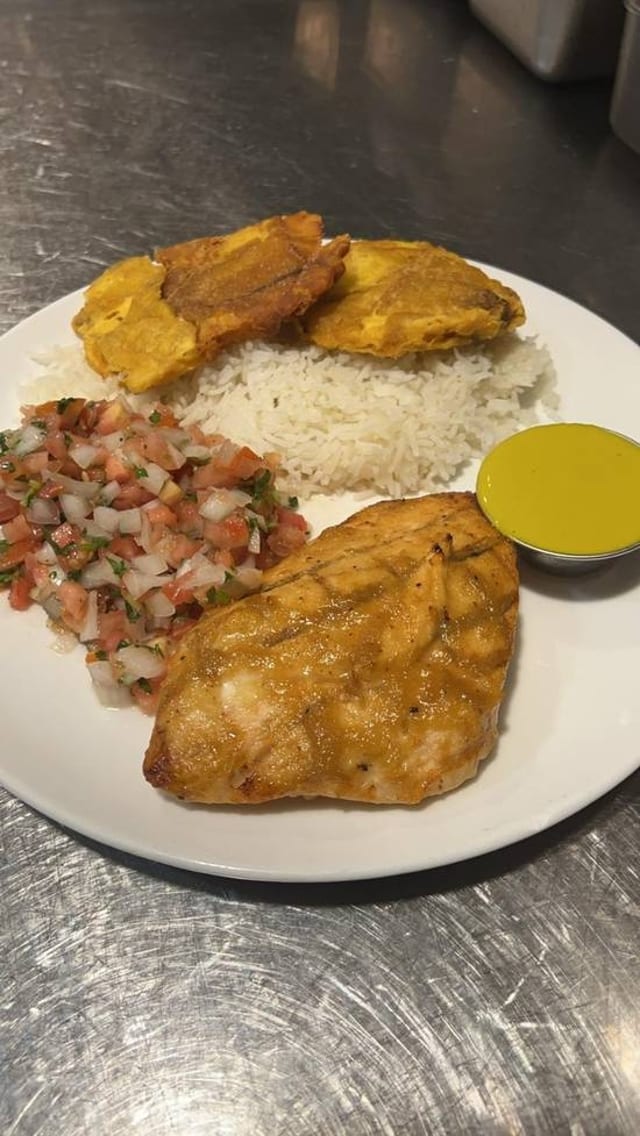 Grilled Chicken Mango.
