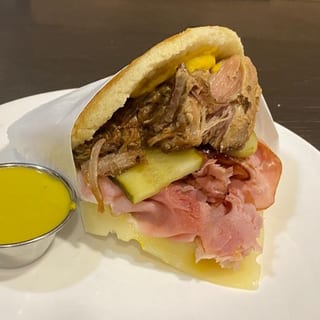 Cubana Arepa