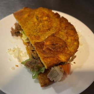 Patacon Pisao Lunch