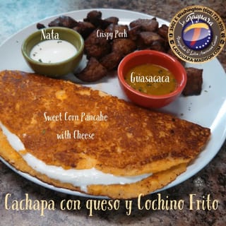 Cachapa con Queso & Cochino Frito