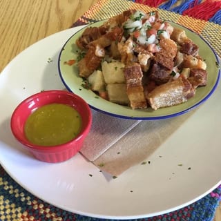 Yuca con Chicharron