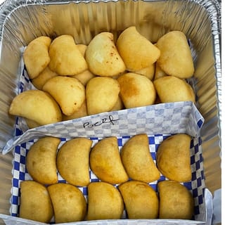 24 EMPANADAS FAMILY DEAL